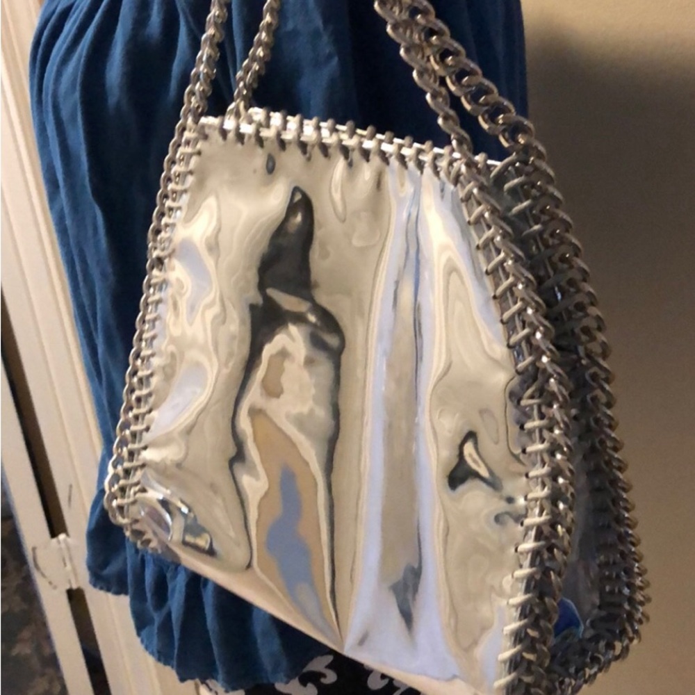 ⛓️Super Cute Shiny Faux Patent Leather Chain Strap, chain & fabric woven sides